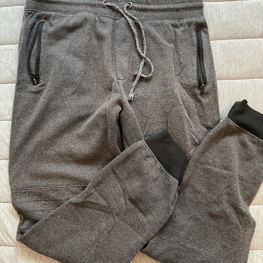 Men’s joggers